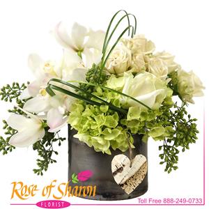 Image of 2693 Hubert Bouquet from Rose of Sharon Florist